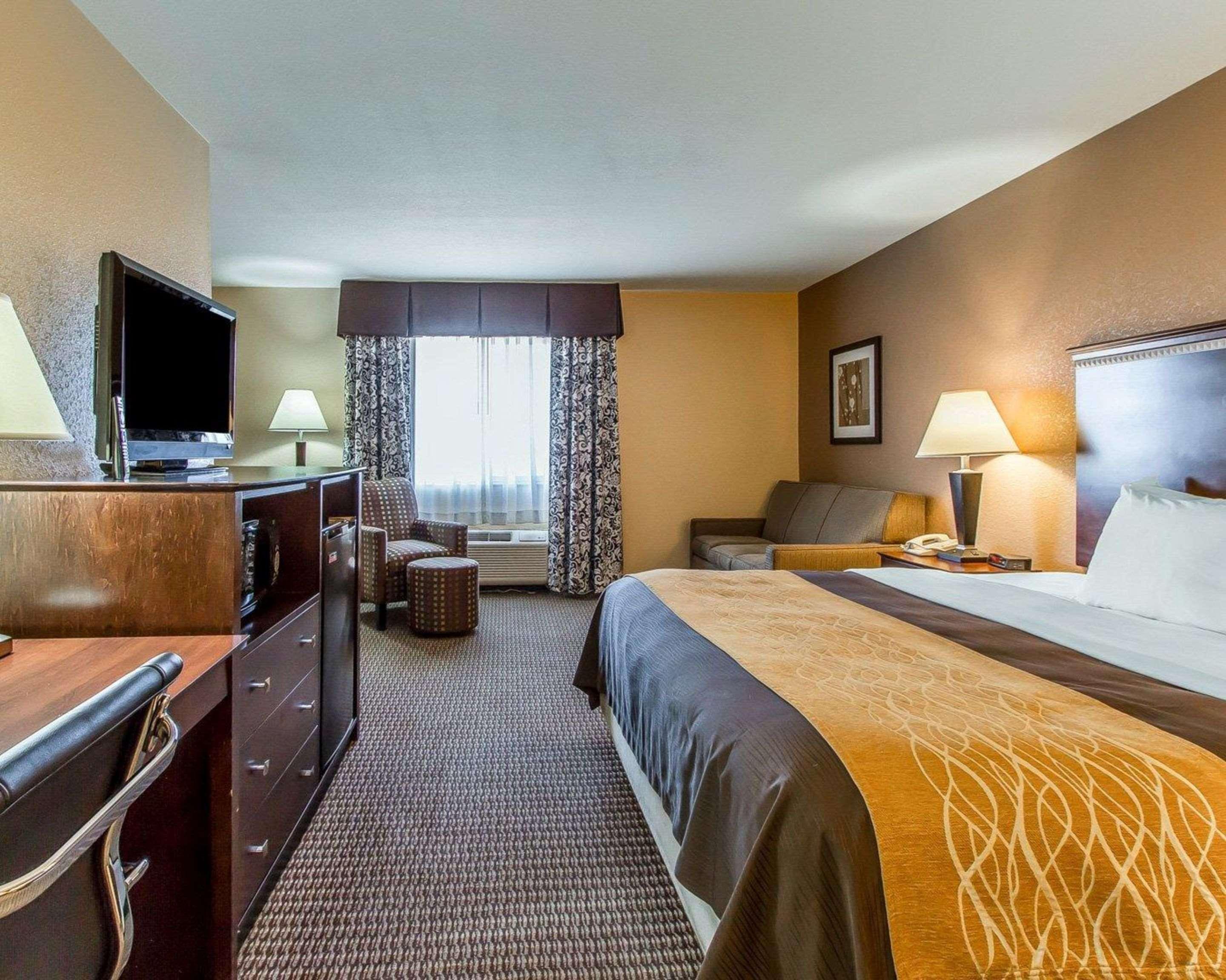 Quality Inn & Suites Mount Pleasant Esterno foto