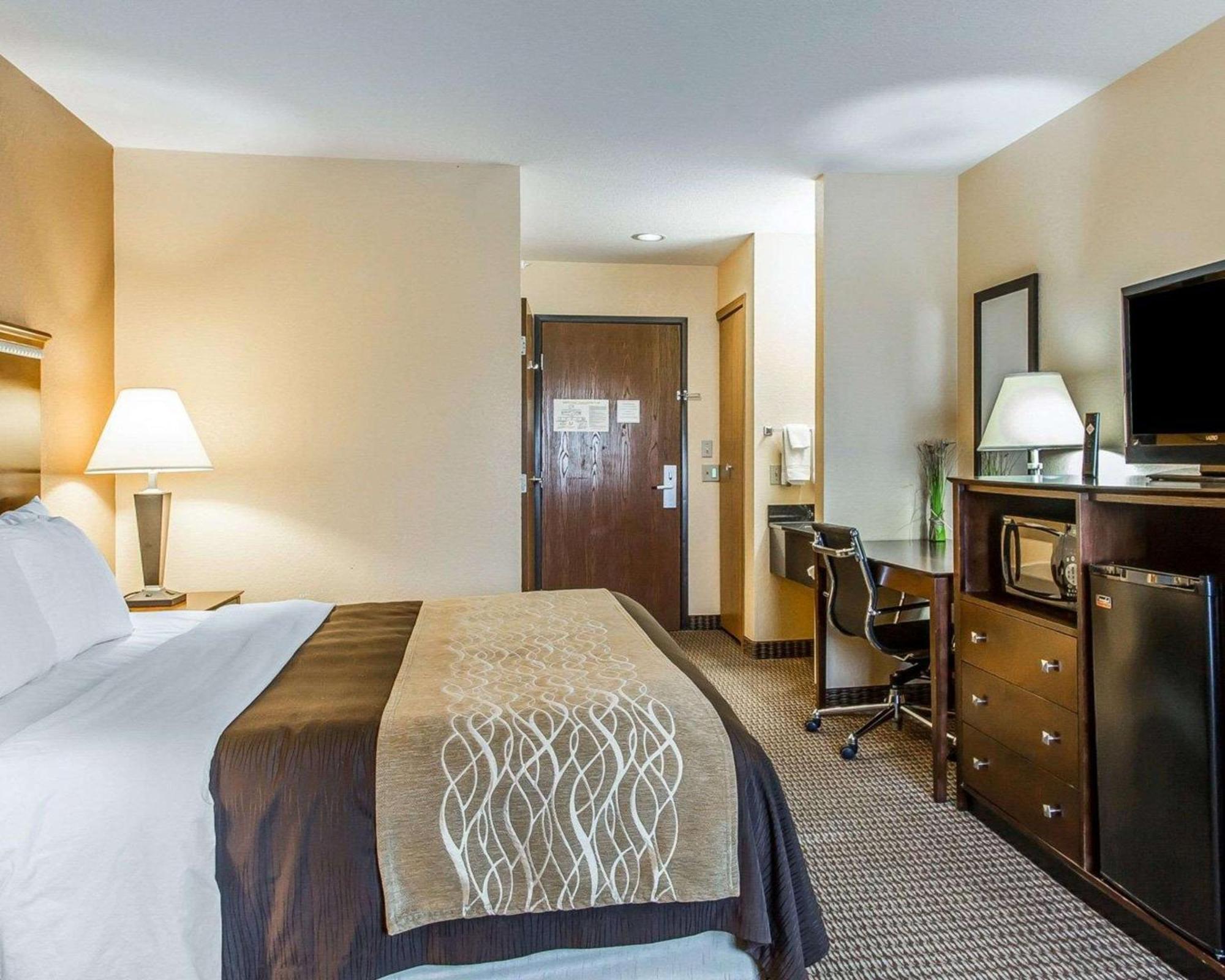 Quality Inn & Suites Mount Pleasant Esterno foto
